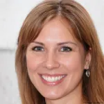 Picture of Prof. Emily Robert